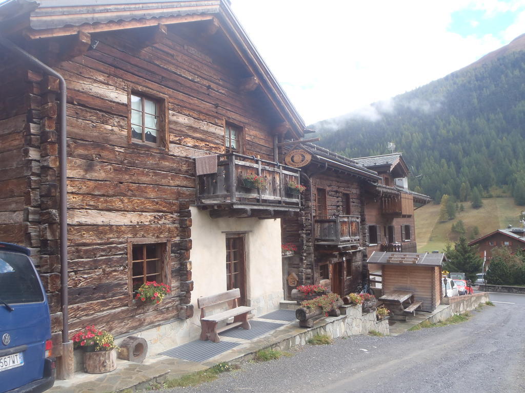 Baita La Broina Lägenhet Livigno Rum bild